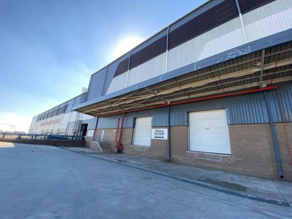 2 716 m² Industrial space