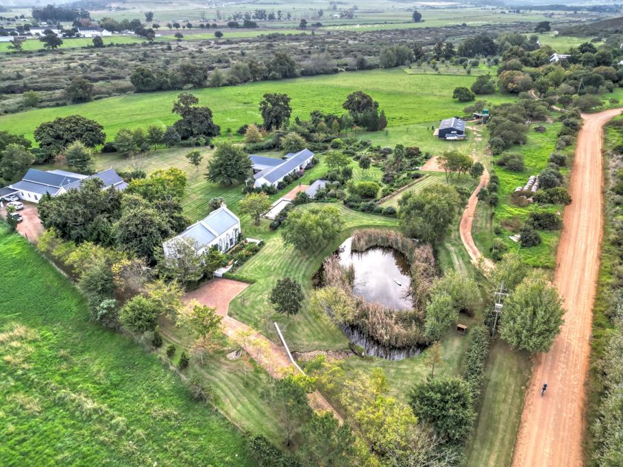 10 Bedroom House