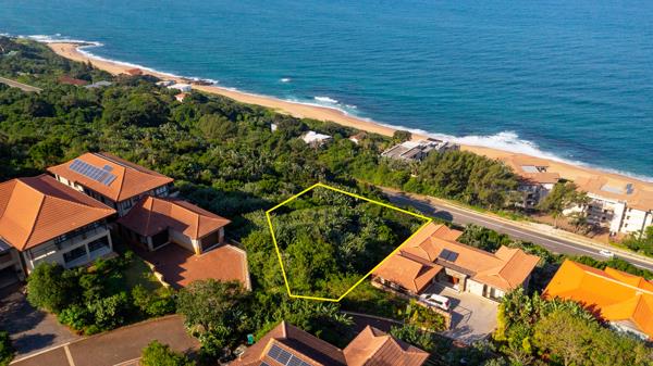 808 m² Land