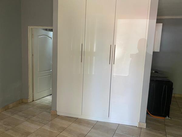 1 Bedroom House