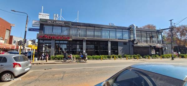 1 800 m² Commercial space