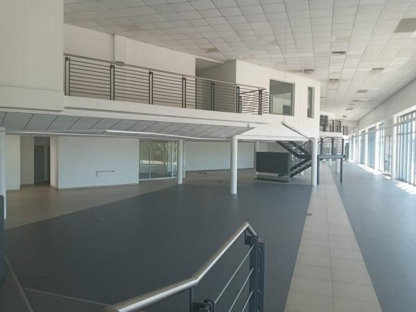 4 500  m² Commercial space