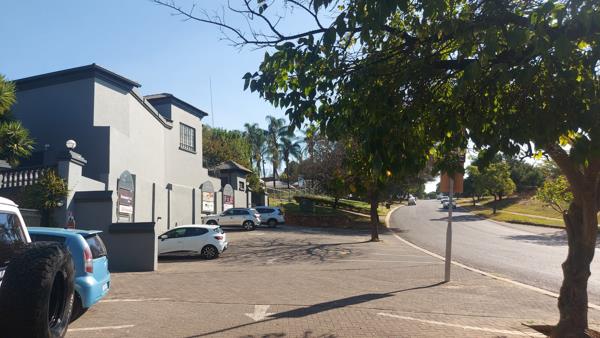999 m² Office Space