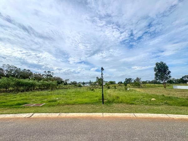 594 m² Land