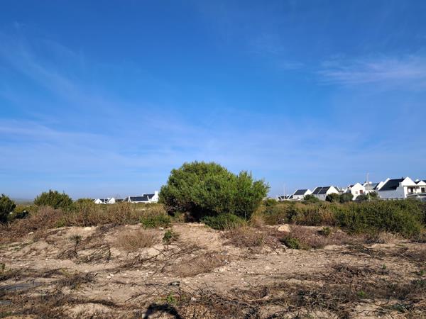 555 m² Land
