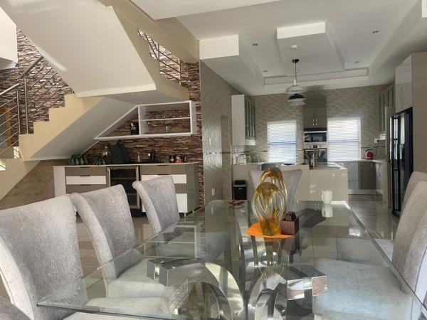 6 Bedroom House
