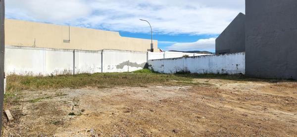 301 m² Land