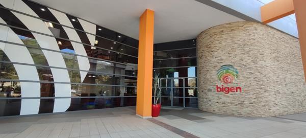 315  m² Office Space