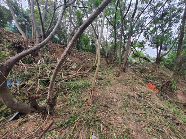 2 673 m² Land