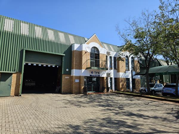 757  m² Industrial space