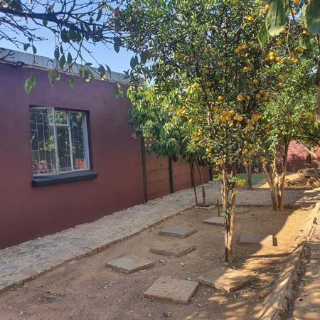 1 Bedroom Garden Cottage