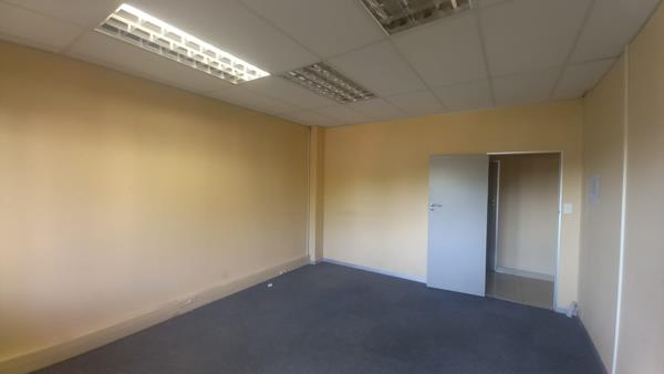 270  m² Commercial space