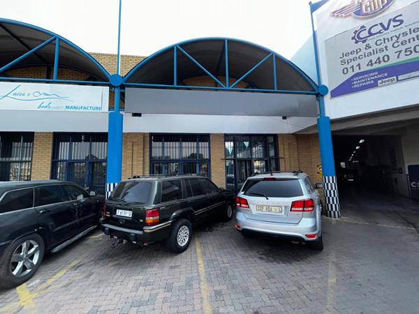 142  m² Industrial space