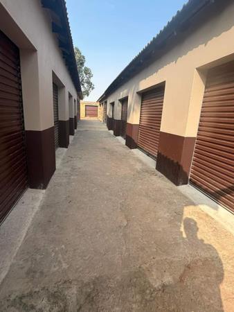 30  m² Commercial space