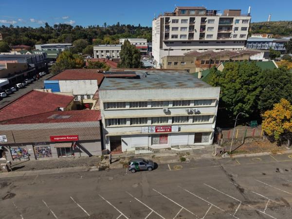 1 389 m² Commercial space