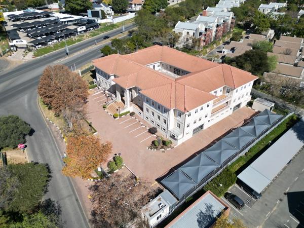 2 422 m² Commercial space