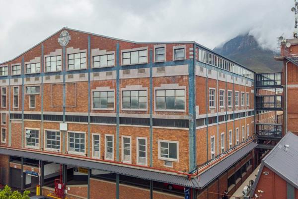 497  m² Office Space