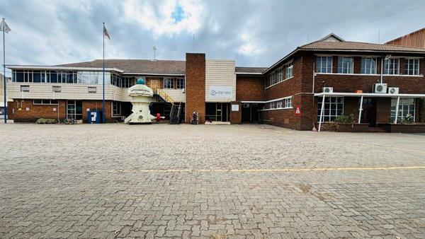 24 838  m² Industrial space