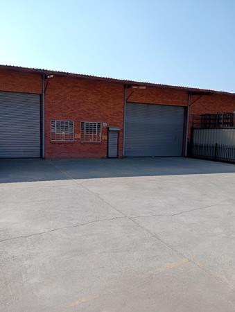 205  m² Industrial space