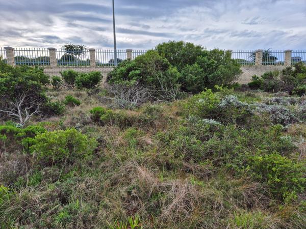 352 m² Land