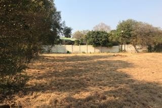 2 152 m² Land