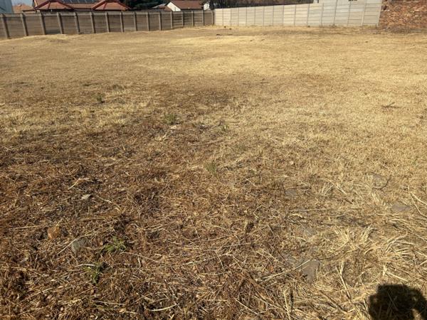 1 263 m² Land