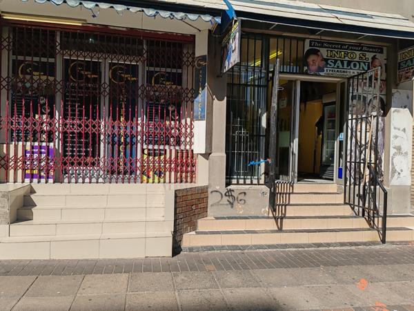 103  m² Commercial space