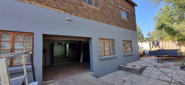 130  m² Industrial space