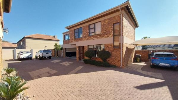 4 Bedroom Townhouse
