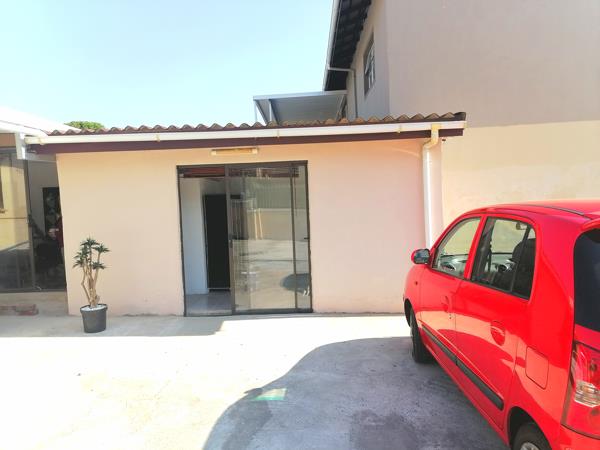 0.5 Bedroom Garden Cottage