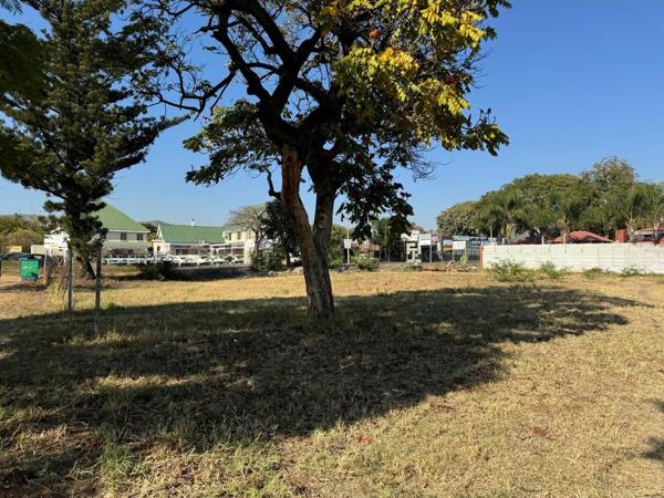 1 903 m² Land