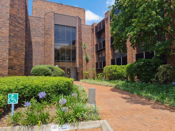 122  m² Office Space