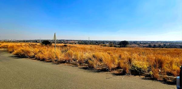 4.9 ha Land