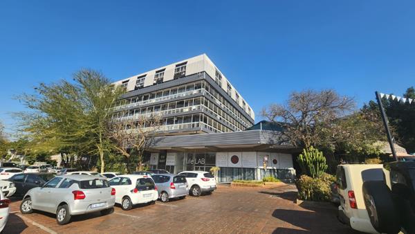 350  m² Commercial space