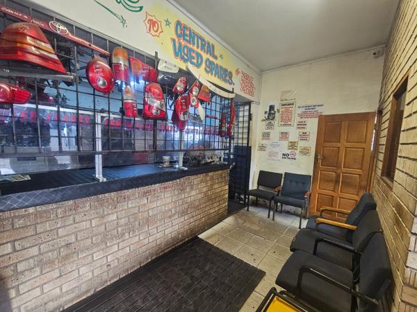 349 m² Commercial space
