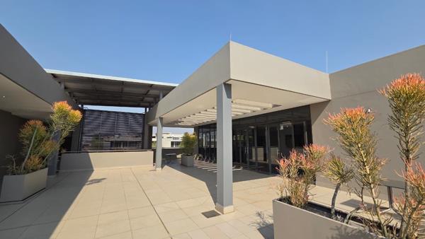 98  m² Commercial space