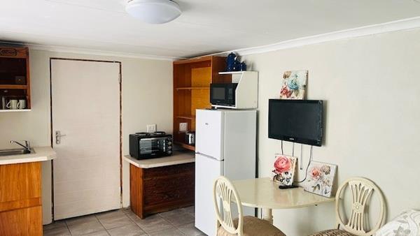 1 Bedroom Garden Cottage