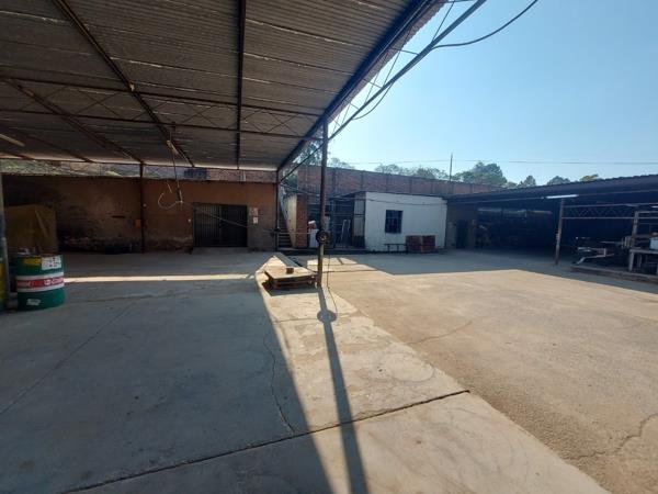 300 m² Commercial space