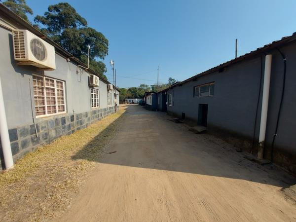 300 m² Commercial space