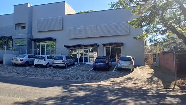 200  m² Commercial space