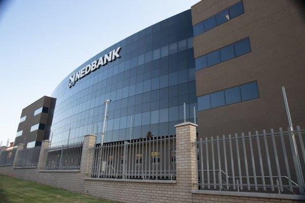 12 465  m² Commercial space