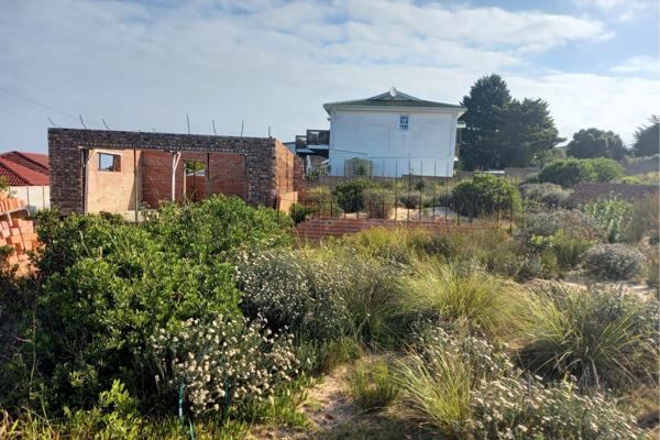 982 m² Land