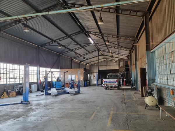 1 240 m² Commercial space