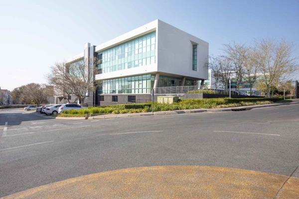 4 652 m² Office Space