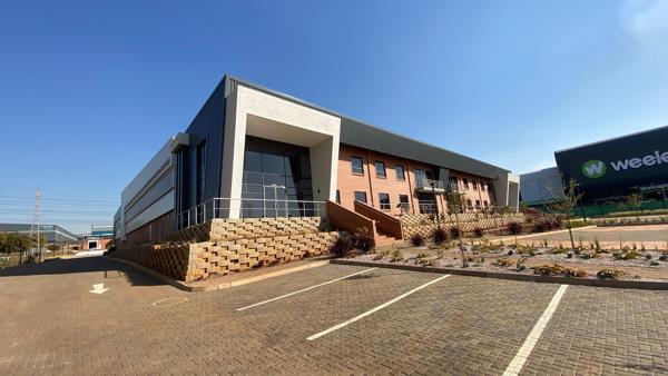 2 230  m² Industrial space