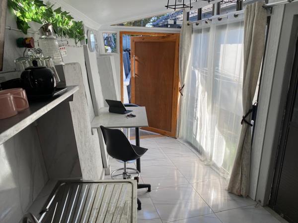 1 Bedroom House