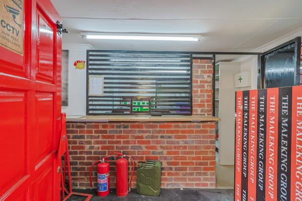 80 m² Commercial space