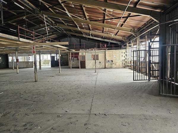 1 100 m² Industrial space