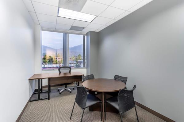 100 m² Office Space