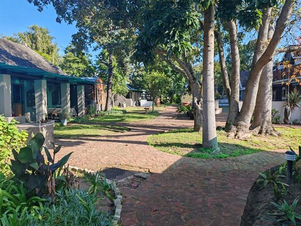 594  m² Commercial space